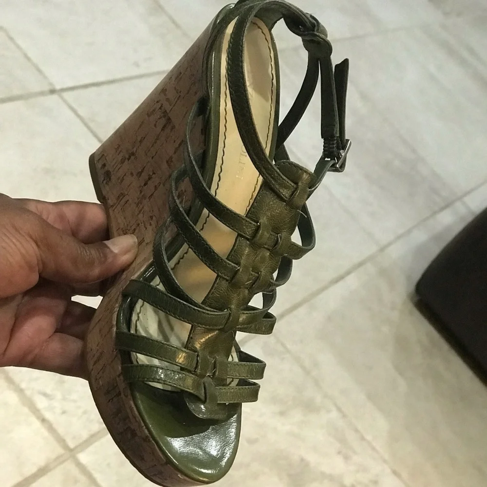 Enzo Angiolini green wedges shoes heels size 6
